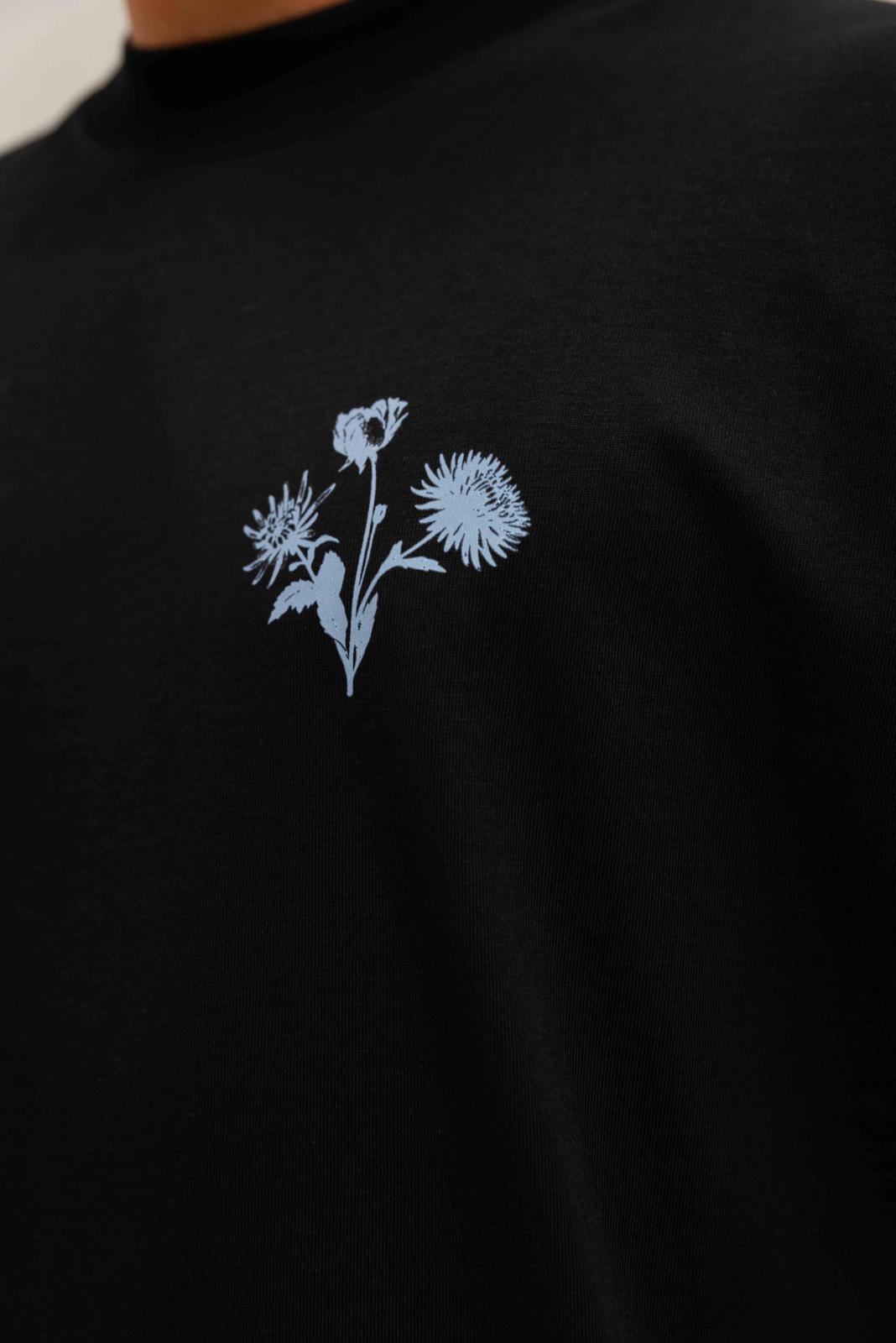 Hemera Flower T-Shirt Zwart